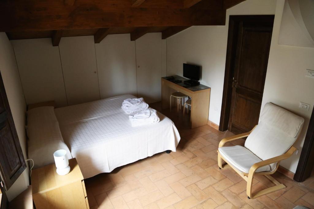 B&B Ca' De Taruffi Sasso Marconi Bilik gambar